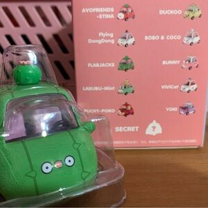 POPMART cute private car series Flabjacks